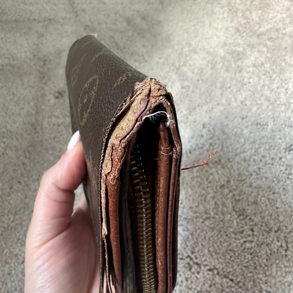 Louis Vuitton Monogram Tressor Wallet - Picture 8 of 14